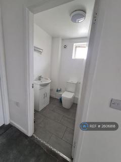 1 bedroom in a house share to rent, Priory Street, London, E3