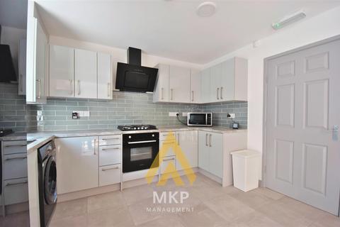 undefined, Cadnam Close, Birmingham B17