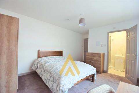 undefined, Cadnam Close, Birmingham B17