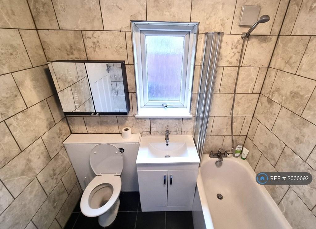 Main Bathroom