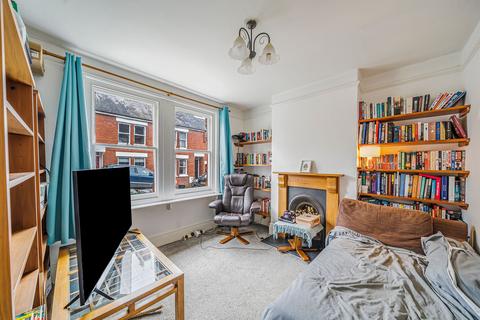 2 bedroom terraced house to rent, St. Johns Road, Winchester, SO23