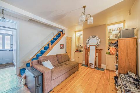 2 bedroom terraced house to rent, St. Johns Road, Winchester, SO23