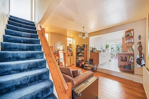 2 bedroom terraced house to rent, St. Johns Road, Winchester, SO23