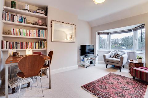 2 bedroom maisonette for sale, Kenton Gardens, St. Albans, Hertfordshire, AL1