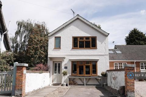 3 bedroom detached house to rent, The Cross, Walton, Lutterworth, LE17