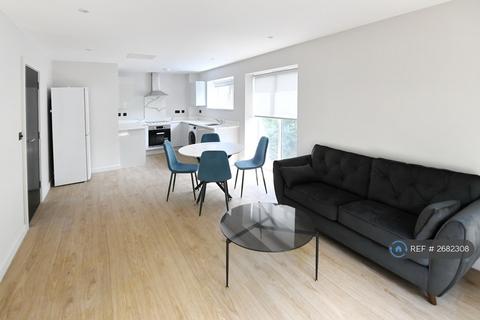 1 bedroom flat to rent, Trinity Apartments, Leeds, LS13