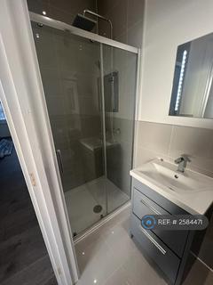 1 bedroom in a flat share to rent, Sandhurst Road, London, SE6