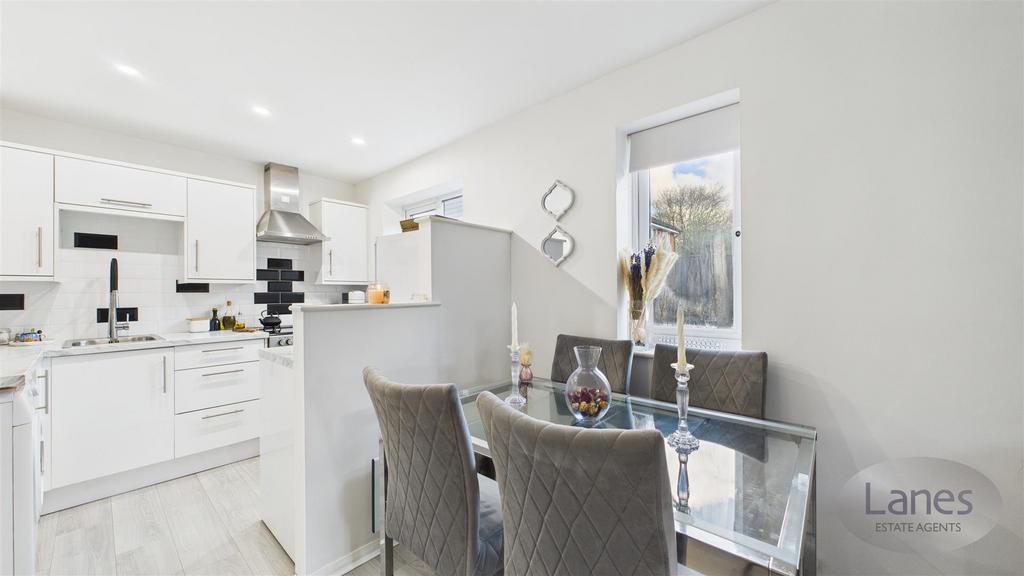 CAM05136 G0-PR0173-STILL006.jpg