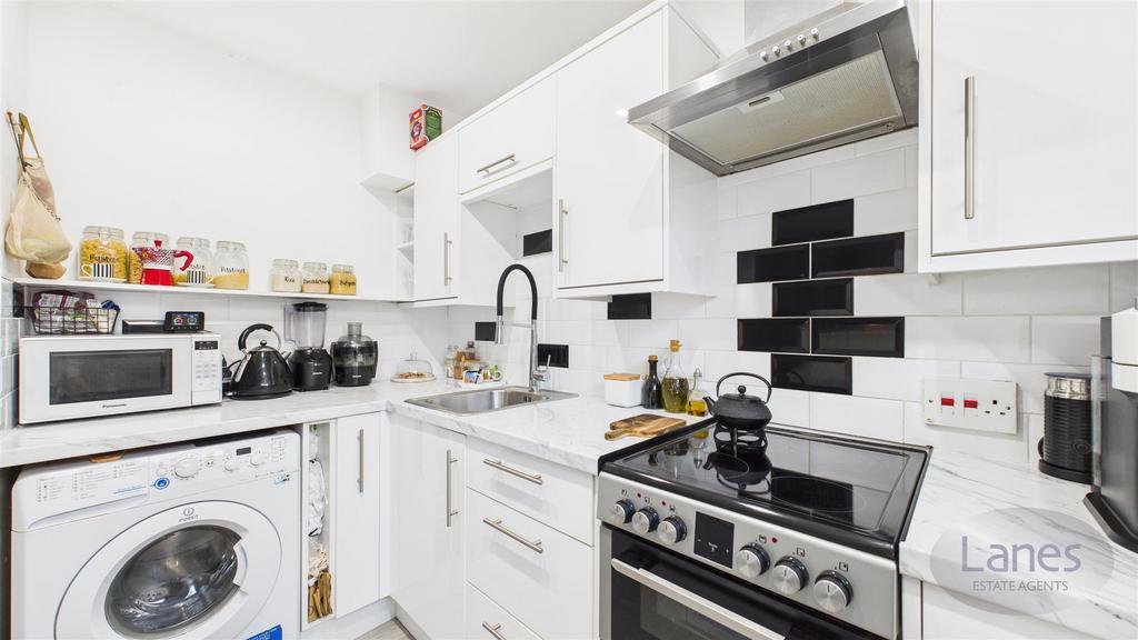 CAM05136 G0-PR0173-STILL005.jpg