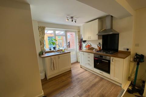 2 bedroom terraced house to rent, St. Johns Road, Winchester, SO23