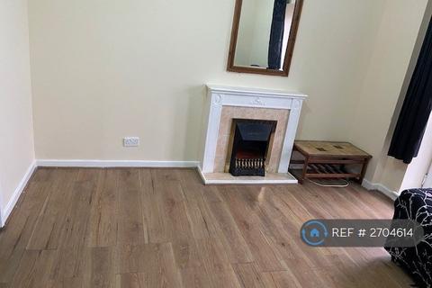 1 bedroom flat to rent, Madison Heights, Hounslow, TW3