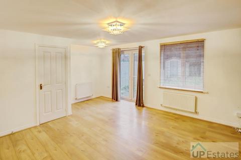 undefined, Sansome Drive, Hinckley