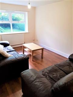 4 bedroom semi-detached house to rent, Delacourt Road, Manchester