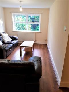 4 bedroom semi-detached house to rent, Delacourt Road, Manchester