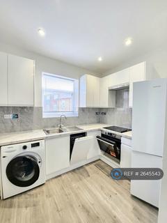 3 bedroom maisonette to rent, Richmond Road, Kingston Upon Thames, KT2