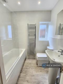 3 bedroom maisonette to rent, Richmond Road, Kingston Upon Thames, KT2