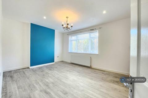 3 bedroom maisonette to rent, Richmond Road, Kingston Upon Thames, KT2