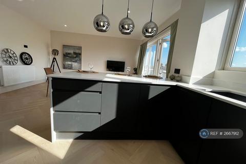 3 bedroom flat to rent, Kilburn High Road, London, NW6