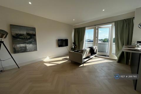 3 bedroom flat to rent, Kilburn High Road, London, NW6