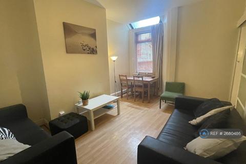 4 bedroom terraced house to rent, Whitby Road, Manchester, M14