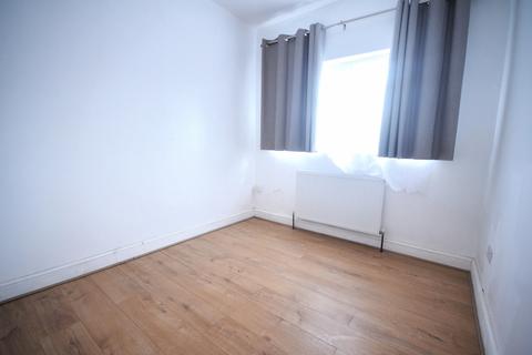 undefined, Crownfield Avenue, IG27RR