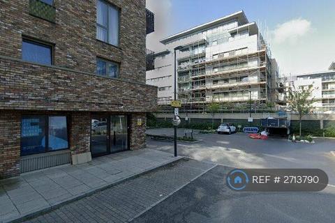 2 bedroom flat to rent, Latitude Court, London, E16