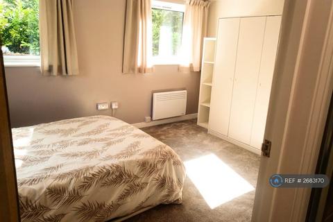 1 bedroom flat to rent, Newcastle Road, Stoke-On-Trent, ST4