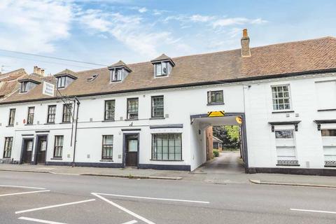 undefined, Park Street, Colnbrook SL3