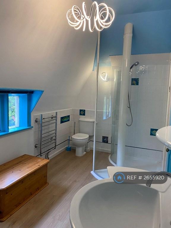 Bathroom 2nd Floor