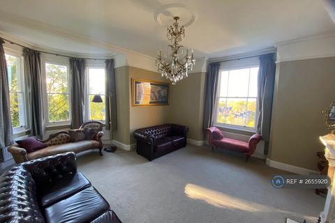 3 bedroom flat to rent, Castle Grove, Nottingham, NG7