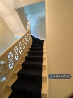 3 bedroom flat to rent, Castle Grove, Nottingham, NG7