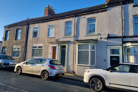 4 bedroom terraced house to rent, High Street, Boosbeck