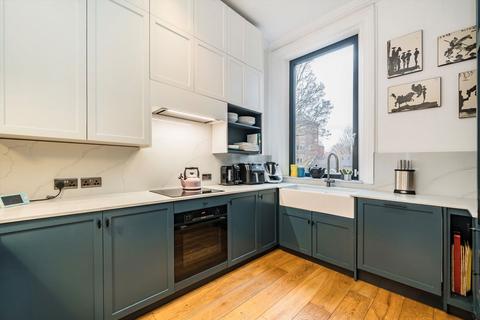 4 bedroom maisonette to rent, Hildyard Road, London SW6
