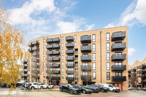 undefined, Middle Road, London W7