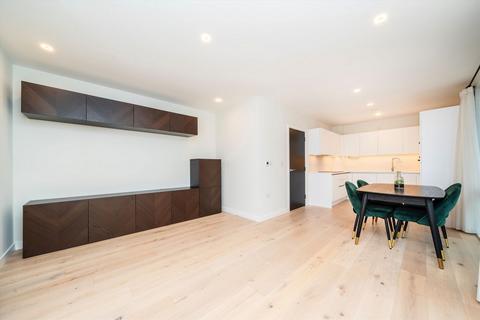 undefined, Middle Road, London W7