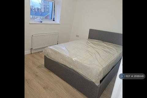 2 bedroom flat to rent, East India Dock Road, London, E14