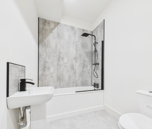 Call us to view this 2 bedroom in Forest Hill