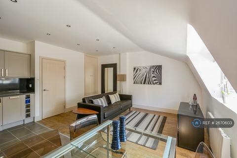 undefined, Commercial Road, London, E14