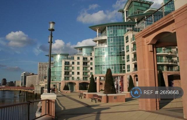 St. George Wharf Development