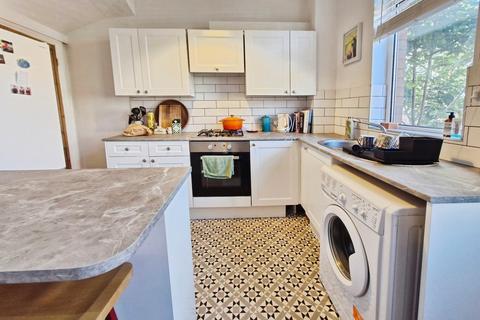 undefined, Morris View, Leeds LS5