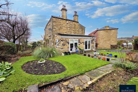 4 bedroom detached house for sale, Halifax Road, Batley