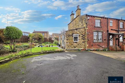 4 bedroom detached house for sale, Halifax Road, Batley