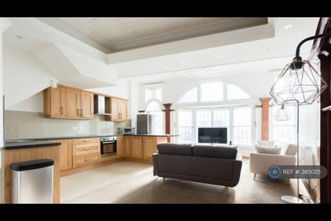 3 bedroom flat to rent, College Green, Bristol, BS1