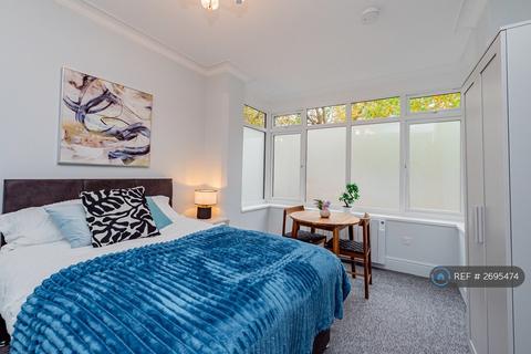 undefined, London Rd, Reading, RG1