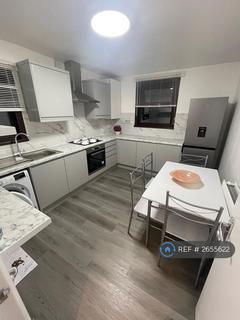 4 bedroom flat to rent, St. Stephen's Road, London, E6
