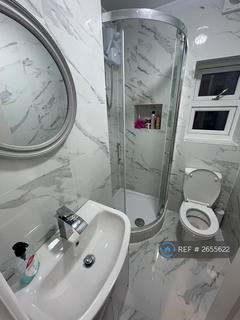 4 bedroom flat to rent, St. Stephen's Road, London, E6