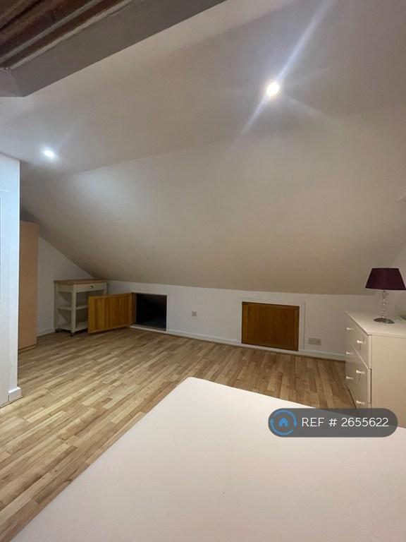 Double Bedroom 3 Aspect 2