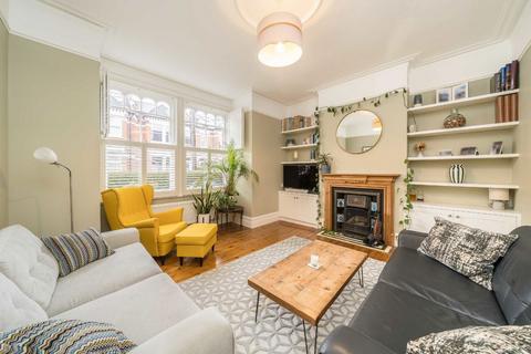 2 bedroom flat for sale, Stapleton Road, London SW17