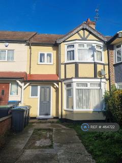 3 bedroom terraced house to rent, Shortlands Close, London, N18