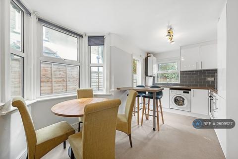 undefined, Kincaid Road, London, SE15